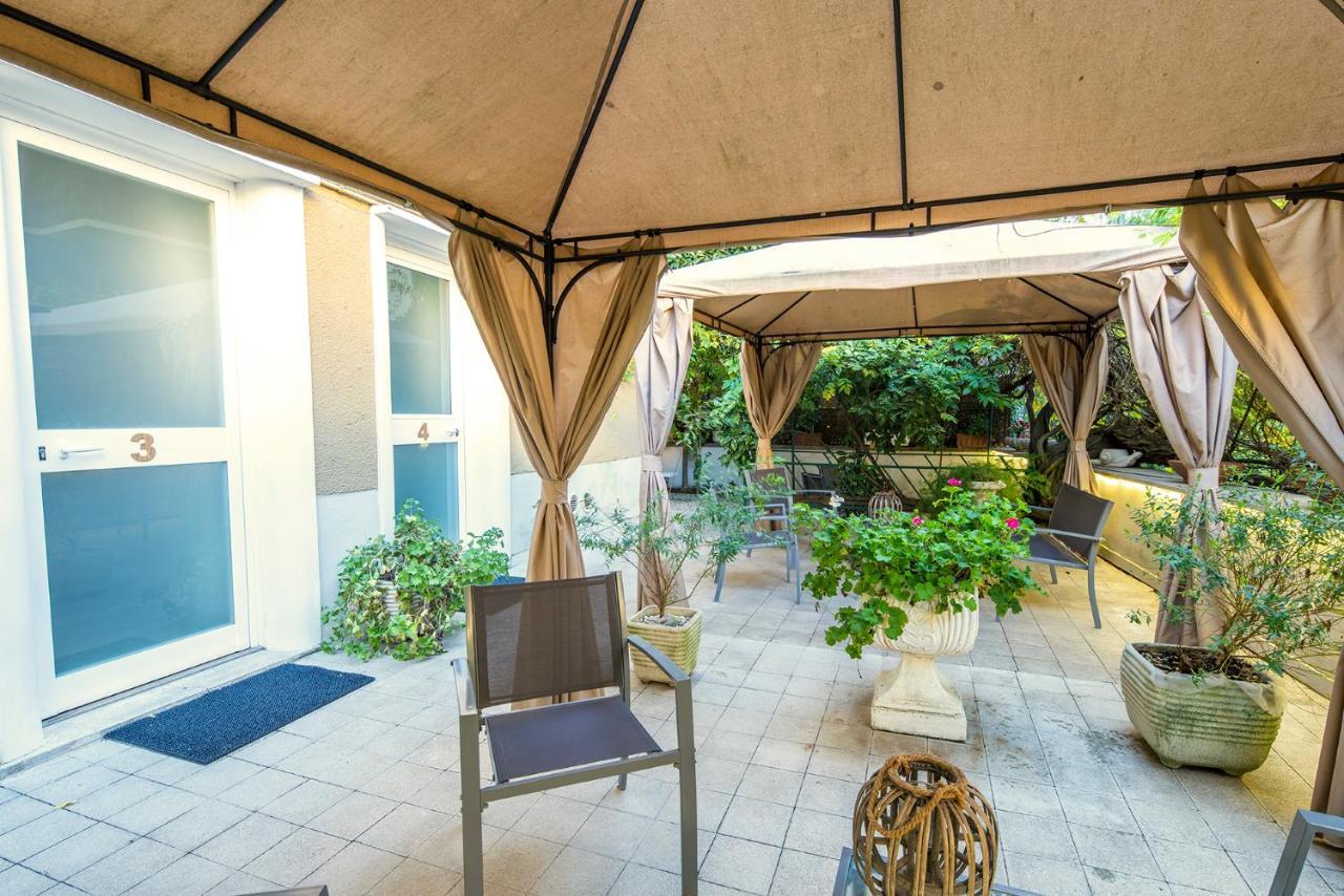 Garden House - Luxury Guest House - Overnight Stay Only Rome Bagian luar foto