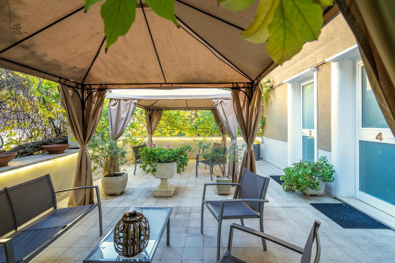 Garden House - Luxury Guest House - Overnight Stay Only Rome Bagian luar foto