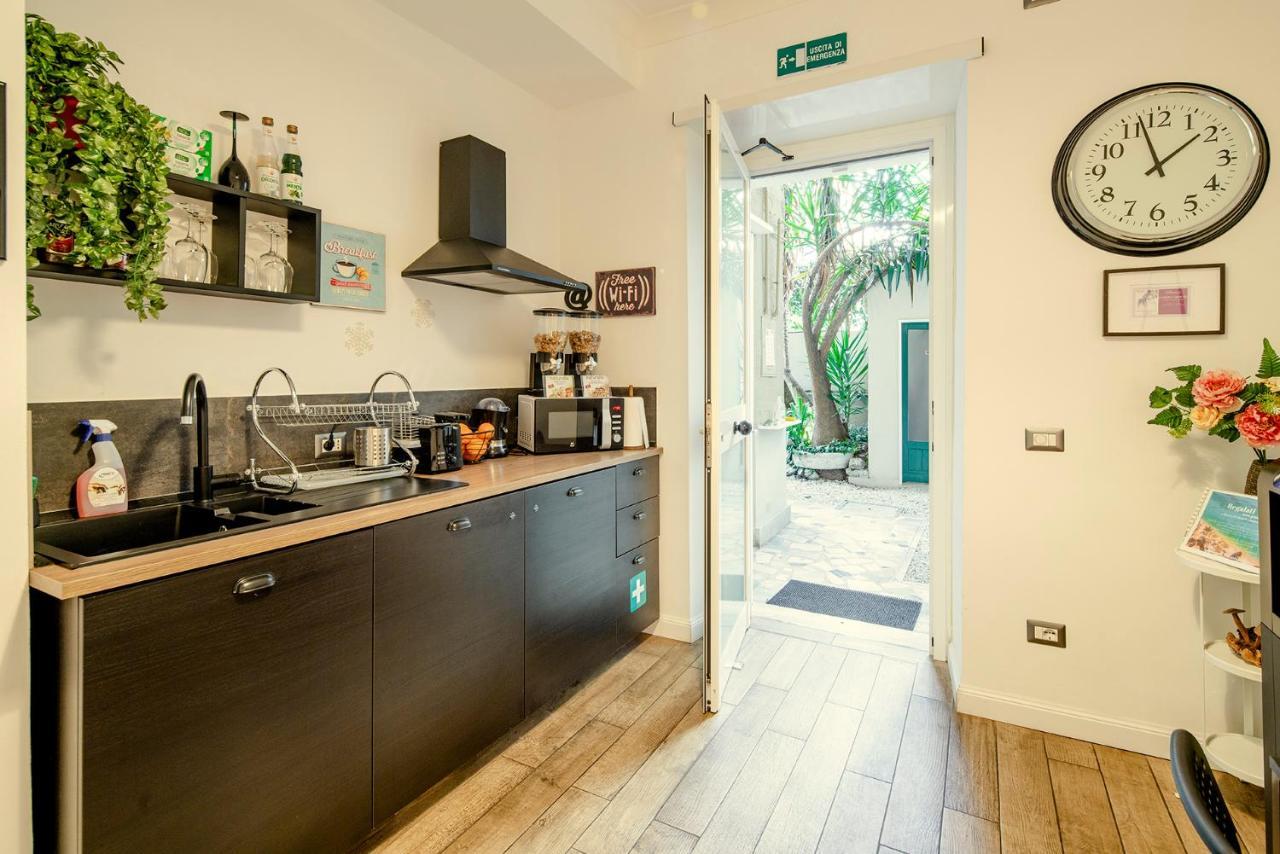 Garden House - Luxury Guest House - Overnight Stay Only Rome Bagian luar foto
